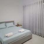 Eni Villa *