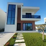 Villa Eni Dıraç